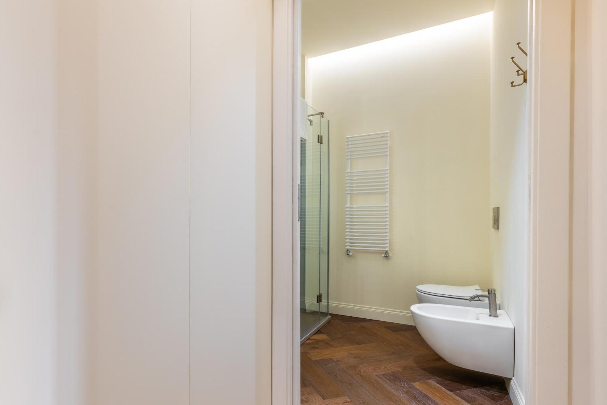 De Sonnaz A Apartment Turin